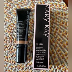 Mary Kay CC Cream Complexion Corrector Cream Sunscreen Broad SPF 15